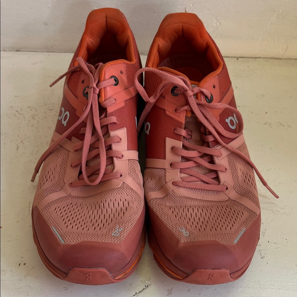 On Cloud Cloudace Women’s. Size 10.5 Athletic Running Sneaker Blush Orange